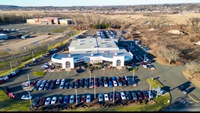 Executive Nissan, North Haven, CT, 06473