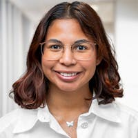 Lynette Hernandez at Walter's Mercedes-Benz of Riverside