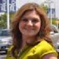 LeighAnn Straubing at Mercedes-Benz of Orland Park