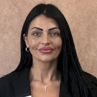 Jacquelyn DeSouza at Kelly INFINITI