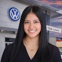 Vivi Quinto at Volkswagen of Oak Lawn