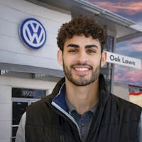 Zayd Alwawi at Volkswagen of Oak Lawn