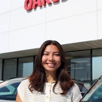 Gloria Lillich at Oakes Kia