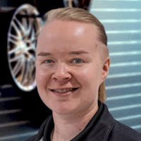 Jennifer Franzen at Mills Ford Lincoln Brainerd