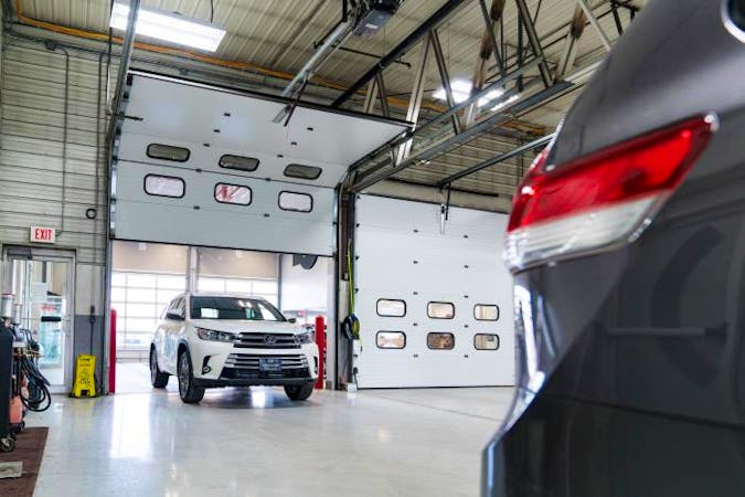 Anderson-Weber Toyota, Dubuque, IA, 52003