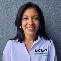 Yanira Ferbres at Greenway Kia North