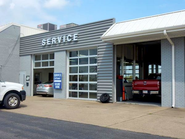 Carriage Ford, Clarksville, IN, 47129