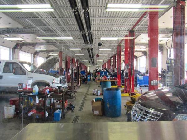 Carriage Ford, Clarksville, IN, 47129
