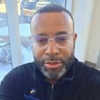 Kenney Crump at Russ Darrow Kia of Wauwatosa