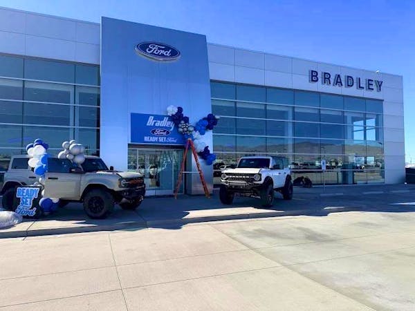 Bradley Ford of Lake Havasu City, Lake Havasu City, AZ, 86403