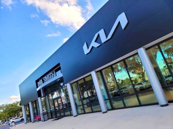 Phil Smith Kia, Lighthouse Point, FL, 33064
