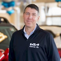 Drew Pearlman at Gateway Kia Quakertown