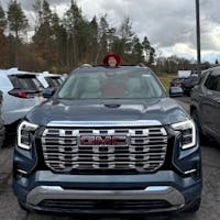 Emily Zullo at Junction Auto Sales