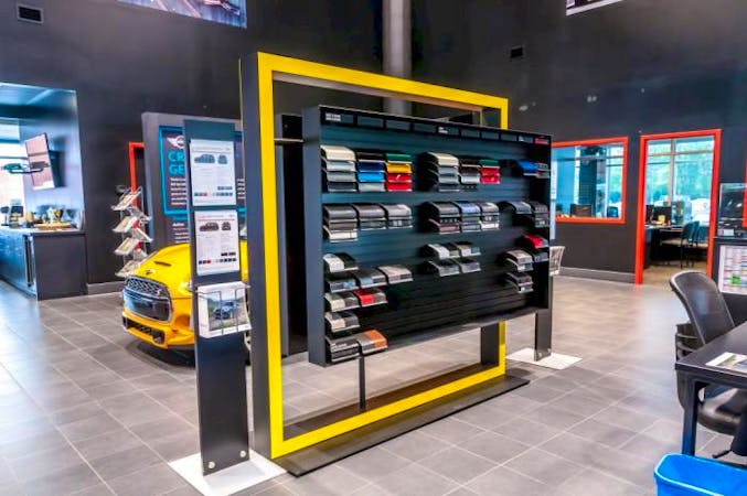 Knauz Ineos Grenadier of Lake Bluff, Lake Bluff, IL, 60044