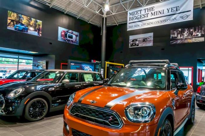 Knauz Ineos Grenadier of Lake Bluff, Lake Bluff, IL, 60044