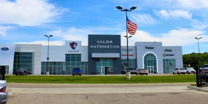 Valor Chrysler Dodge Jeep Ram, Junction City, KS, 66441