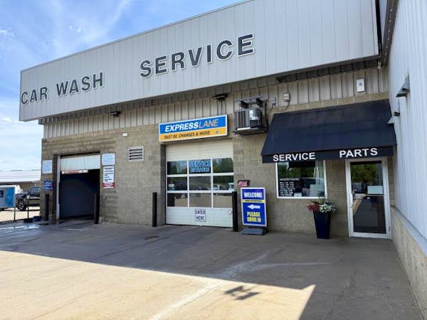Albany Chrysler Dodge Jeep, Albany, MN, 56307