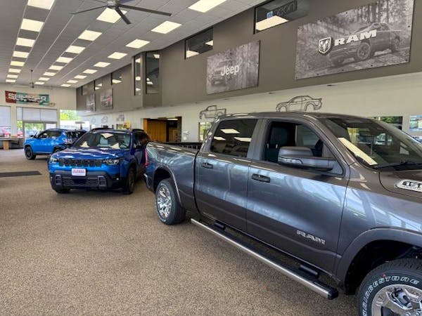 Albany Chrysler Dodge Jeep, Albany, MN, 56307