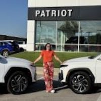 Photo of Holly Ray, Sales Professional