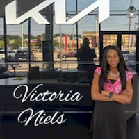 Photo of Victoria Neils, Sales Professional