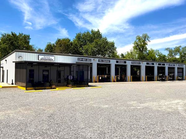 Finnicum Motor Company, Leesburg, GA, 31763