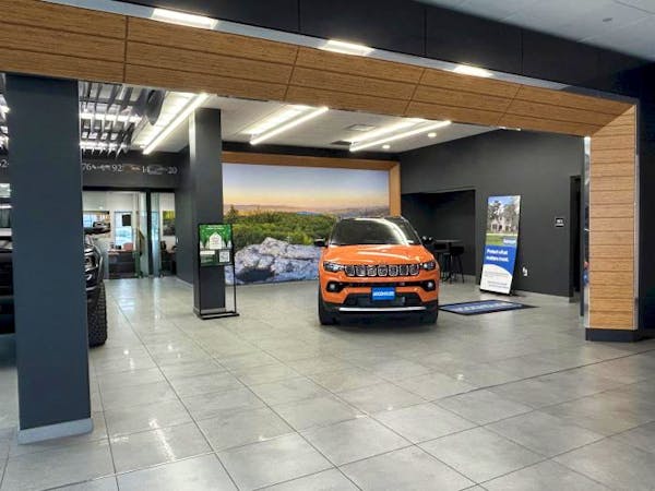 Woodhouse Chrysler Dodge Jeep RAM, Blair, NE, 68008