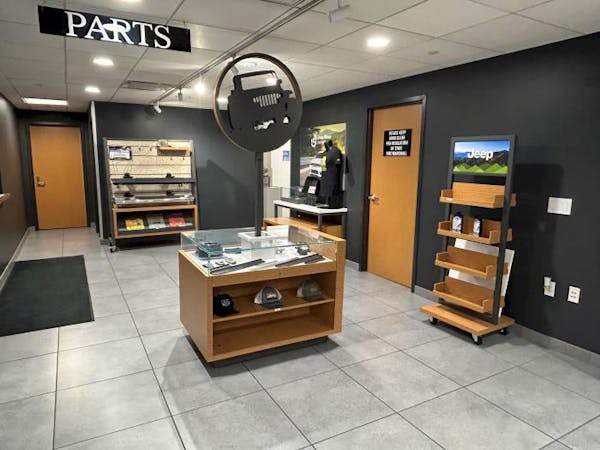Woodhouse Chrysler Dodge Jeep RAM, Blair, NE, 68008