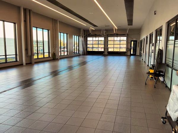 Woodhouse Mazda, Bellevue, NE, 68005