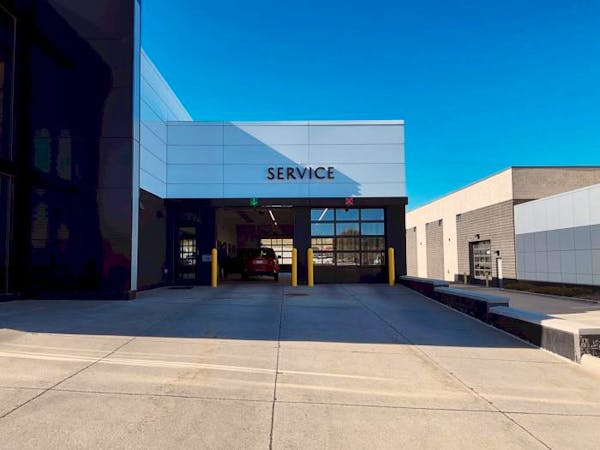 Woodhouse Mazda, Bellevue, NE, 68005