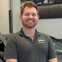Travis Damron at Halleen Kia of Sandusky