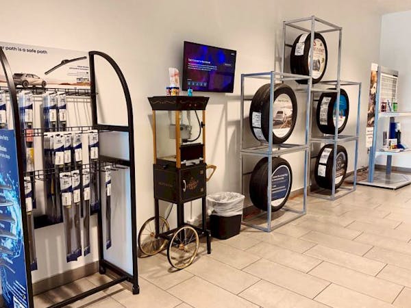 Woodhouse Place Hyundai, Omaha, NE, 68138