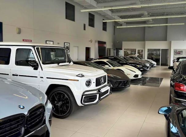 Ken Ganley Motorcars,  Akron, OH, 44305