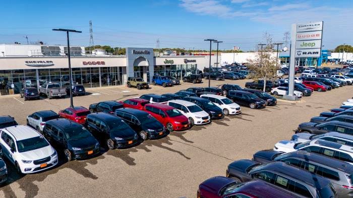 Jeff Belzer's Roseville Chrysler Dodge Jeep Ram, Roseville, MN, 55113