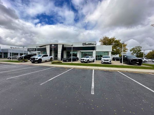 Castle Cadillac McHenry, McHenry, IL, 60050