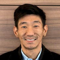 Roy Paik headshot