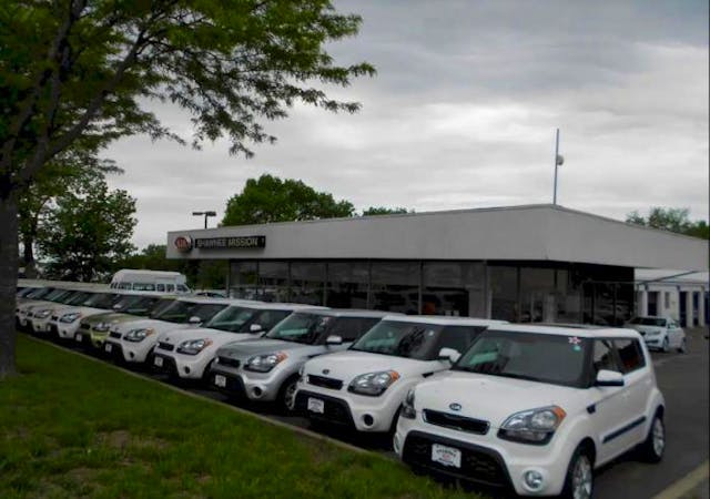 Shawnee Mission Kia, Overland Park, KS, 66202