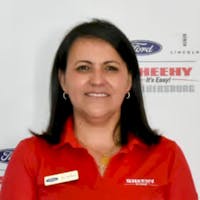 Roxana Soriano headshot