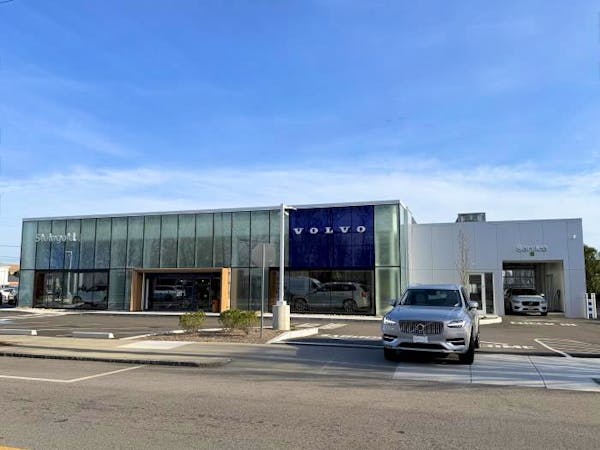 Steingold Volvo Cars, Pawtucket, RI, 02861