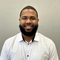 Photo of Michael Peña, Sales Associate -Hablamos Español