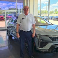 Photo of Bob Vitrano, Certified Sales and Leasing Consultant