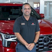 Photo of Luis Morfe-Medina, Sales Associate