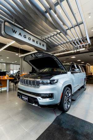 Walser Chrysler Jeep Dodge RAM, Hopkins, MN, 55343