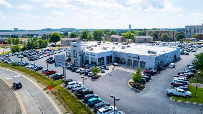 Walser Chrysler Jeep Dodge RAM, Hopkins, MN, 55343