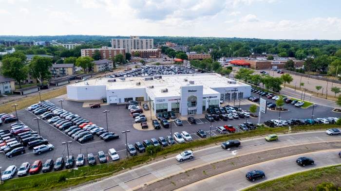 Walser Chrysler Jeep Dodge RAM, Hopkins, MN, 55343