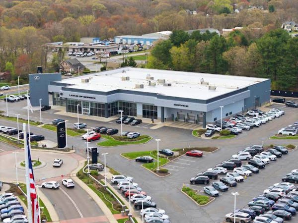 Lexus of Warwick, Warwick, RI, 02886