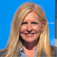 Photo of Carol Bowen, Internet Sales Manager