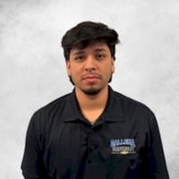 Carlos Romero headshot