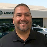 Myke Tovar
