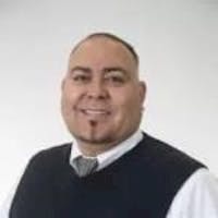 Gilbert Martinez headshot