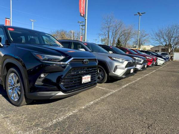Inver Grove Toyota, Inver Grove Heights, MN, 55077